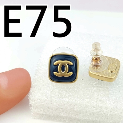 Click the photo purchase number