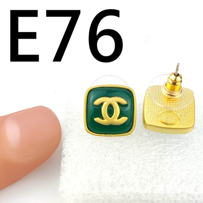 Click the photo purchase number