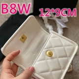 B8W.jpg
